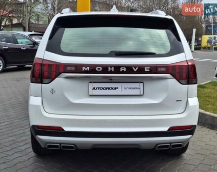 Белый Киа Мохаве, объемом двигателя 2.96 л и пробегом 38 тыс. км за 48950 $, фото 7 на Automoto.ua