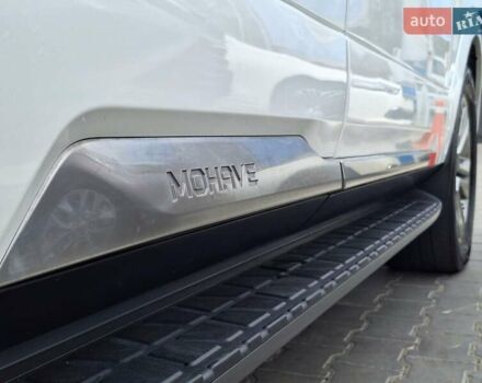Белый Киа Мохаве, объемом двигателя 2.96 л и пробегом 38 тыс. км за 48950 $, фото 56 на Automoto.ua