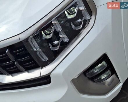 Белый Киа Мохаве, объемом двигателя 2.96 л и пробегом 38 тыс. км за 48950 $, фото 2 на Automoto.ua