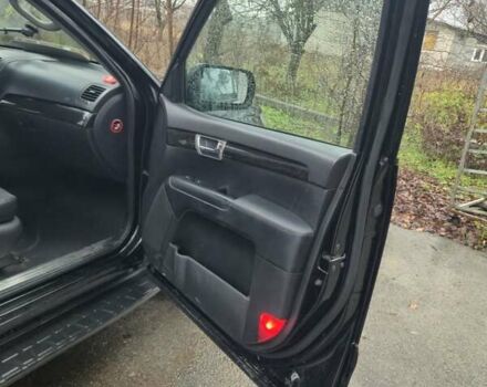 Чорний Кіа Мохаве, об'ємом двигуна 3.78 л та пробігом 296 тис. км за 13700 $, фото 5 на Automoto.ua