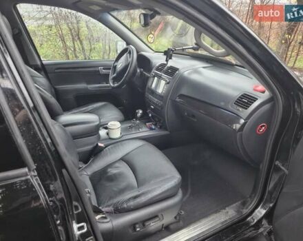 Чорний Кіа Мохаве, об'ємом двигуна 3.78 л та пробігом 296 тис. км за 13700 $, фото 6 на Automoto.ua