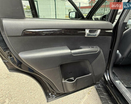 Чорний Кіа Мохаве, об'ємом двигуна 2.96 л та пробігом 318 тис. км за 13490 $, фото 14 на Automoto.ua