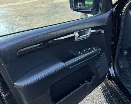 Черный Киа Мохаве, объемом двигателя 2.96 л и пробегом 143 тыс. км за 15900 $, фото 16 на Automoto.ua