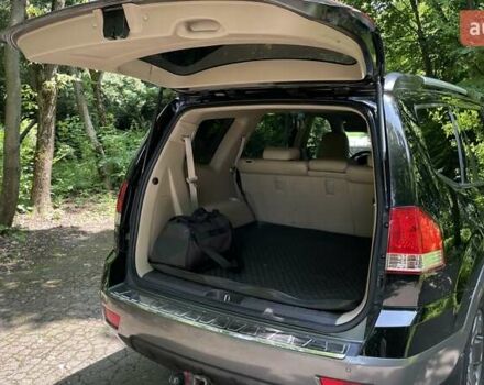 Черный Киа Мохаве, объемом двигателя 2.96 л и пробегом 315 тыс. км за 12500 $, фото 19 на Automoto.ua