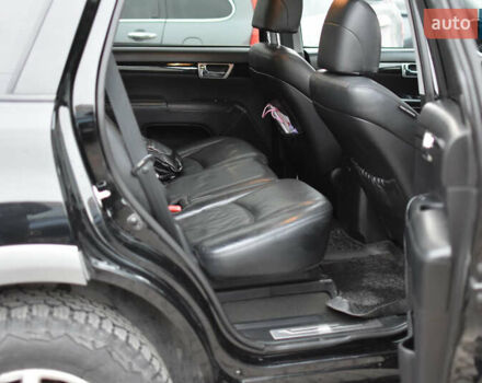 Черный Киа Мохаве, объемом двигателя 2.96 л и пробегом 160 тыс. км за 15500 $, фото 13 на Automoto.ua