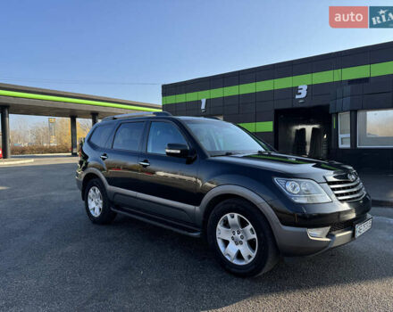 Черный Киа Мохаве, объемом двигателя 2.96 л и пробегом 143 тыс. км за 15900 $, фото 2 на Automoto.ua