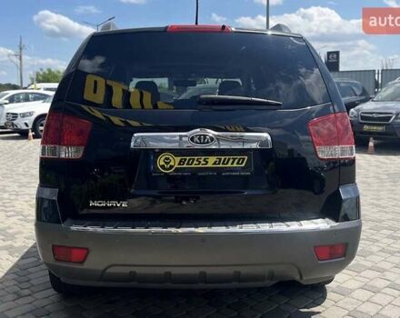 Чорний Кіа Мохаве, об'ємом двигуна 2.96 л та пробігом 194 тис. км за 14500 $, фото 5 на Automoto.ua