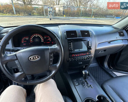 Черный Киа Мохаве, объемом двигателя 2.96 л и пробегом 143 тыс. км за 15900 $, фото 12 на Automoto.ua