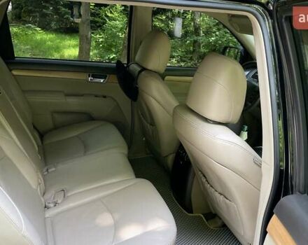 Черный Киа Мохаве, объемом двигателя 2.96 л и пробегом 315 тыс. км за 12500 $, фото 17 на Automoto.ua