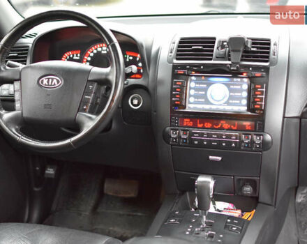 Черный Киа Мохаве, объемом двигателя 2.96 л и пробегом 160 тыс. км за 15500 $, фото 9 на Automoto.ua