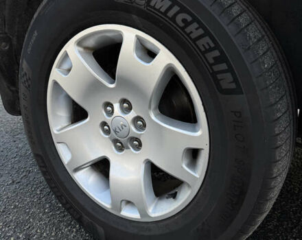 Черный Киа Мохаве, объемом двигателя 2.96 л и пробегом 143 тыс. км за 15900 $, фото 19 на Automoto.ua