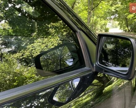 Черный Киа Мохаве, объемом двигателя 2.96 л и пробегом 315 тыс. км за 12500 $, фото 23 на Automoto.ua