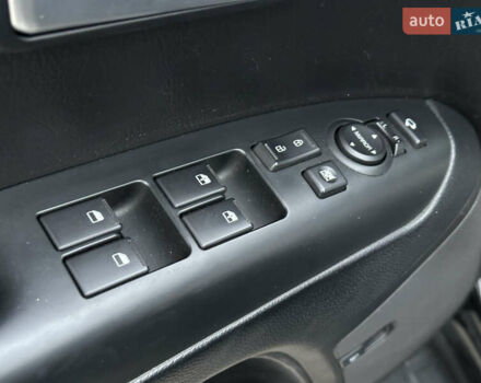 Черный Киа Мохаве, объемом двигателя 2.96 л и пробегом 188 тыс. км за 23500 $, фото 43 на Automoto.ua