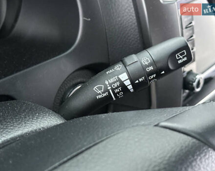 Черный Киа Мохаве, объемом двигателя 2.96 л и пробегом 188 тыс. км за 23500 $, фото 56 на Automoto.ua