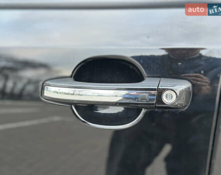 Черный Киа Мохаве, объемом двигателя 2.96 л и пробегом 188 тыс. км за 23500 $, фото 19 на Automoto.ua