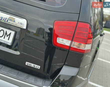 Черный Киа Мохаве, объемом двигателя 2.96 л и пробегом 188 тыс. км за 23500 $, фото 21 на Automoto.ua