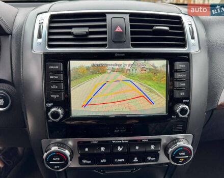 Черный Киа Мохаве, объемом двигателя 2.96 л и пробегом 190 тыс. км за 16900 $, фото 13 на Automoto.ua