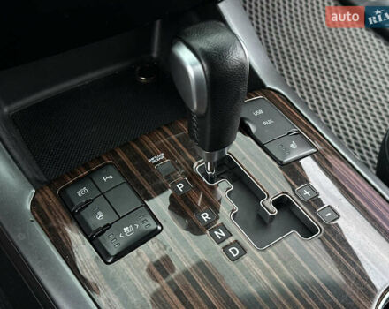 Черный Киа Мохаве, объемом двигателя 2.96 л и пробегом 188 тыс. км за 23500 $, фото 51 на Automoto.ua