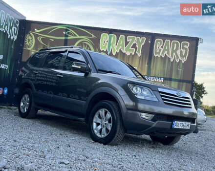 Коричневий Кіа Мохаве, об'ємом двигуна 3.78 л та пробігом 252 тис. км за 9500 $, фото 4 на Automoto.ua
