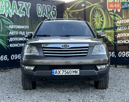 Коричневий Кіа Мохаве, об'ємом двигуна 3.78 л та пробігом 252 тис. км за 9500 $, фото 3 на Automoto.ua