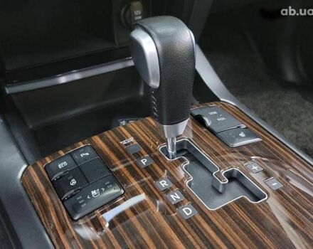 Киа Мохаве, объемом двигателя 3 л и пробегом 181 тыс. км за 25900 $, фото 15 на Automoto.ua