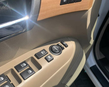 Киа Мохаве, объемом двигателя 2.96 л и пробегом 261 тыс. км за 15000 $, фото 6 на Automoto.ua