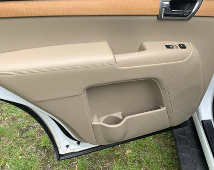 Киа Мохаве, объемом двигателя 2.96 л и пробегом 261 тыс. км за 15000 $, фото 13 на Automoto.ua