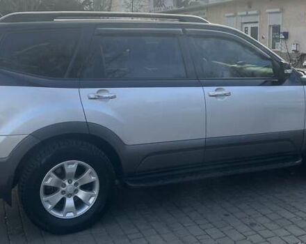 Серый Киа Мохаве, объемом двигателя 3.78 л и пробегом 118 тыс. км за 14000 $, фото 7 на Automoto.ua