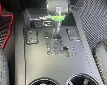 Серый Киа Мохаве, объемом двигателя 3.78 л и пробегом 118 тыс. км за 14000 $, фото 16 на Automoto.ua