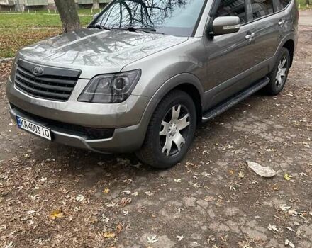 Серый Киа Мохаве, объемом двигателя 3.78 л и пробегом 293 тыс. км за 11500 $, фото 5 на Automoto.ua