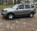 Серый Киа Мохаве, объемом двигателя 3.78 л и пробегом 293 тыс. км за 11500 $, фото 16 на Automoto.ua