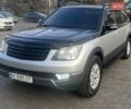 Серый Киа Мохаве, объемом двигателя 3.78 л и пробегом 118 тыс. км за 14000 $, фото 2 на Automoto.ua