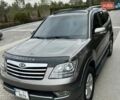 Серый Киа Мохаве, объемом двигателя 3.78 л и пробегом 216 тыс. км за 13000 $, фото 1 на Automoto.ua