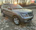 Серый Киа Мохаве, объемом двигателя 2.96 л и пробегом 240 тыс. км за 12500 $, фото 2 на Automoto.ua