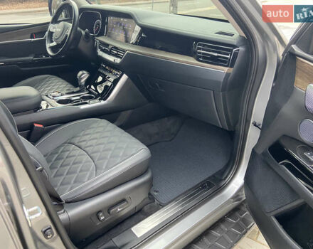 Серый Киа Мохаве, объемом двигателя 3 л и пробегом 66 тыс. км за 47300 $, фото 7 на Automoto.ua