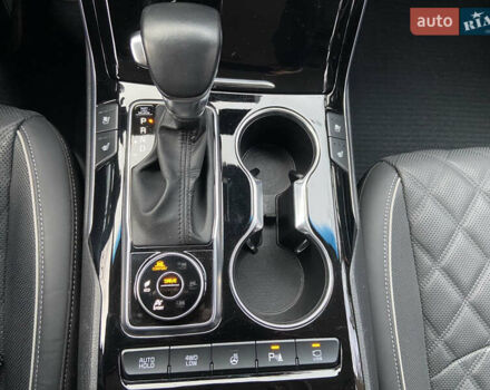 Серый Киа Мохаве, объемом двигателя 3 л и пробегом 66 тыс. км за 47300 $, фото 10 на Automoto.ua