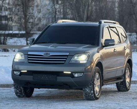 Серый Киа Мохаве, объемом двигателя 3 л и пробегом 183 тыс. км за 14200 $, фото 1 на Automoto.ua