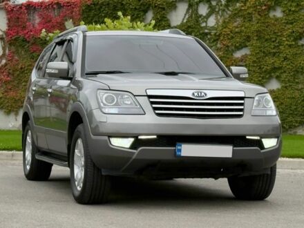 Киа Мохаве 2013 в Днепре (Днепропетровске) на Automoto.ua Серый Киа Мохаве, объемом двигателя 3 л и пробегом 180 тыс. км за 14000 $, фото 1 на Automoto.ua
