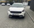 Білий Кіа Niro, об'ємом двигуна 1.6 л та пробігом 65 тис. км за 15600 $, фото 1 на Automoto.ua
