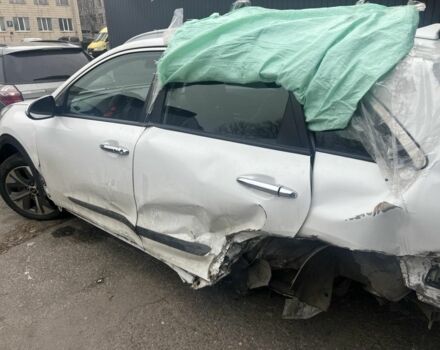 Киа Niro 2019 в Киеве на Automoto.ua Белый Киа Niro, объемом двигателя 0 л и пробегом 200 тыс. км за 6500 $, фото 9 на Automoto.ua