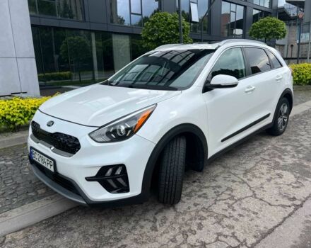 Белый Киа Niro, объемом двигателя 1.6 л и пробегом 68 тыс. км за 18800 $, фото 8 на Automoto.ua
