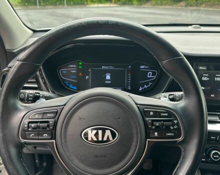 Белый Киа Niro, объемом двигателя 1.6 л и пробегом 68 тыс. км за 18800 $, фото 17 на Automoto.ua