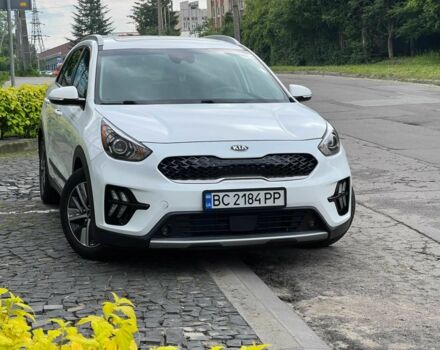 Белый Киа Niro, объемом двигателя 1.6 л и пробегом 68 тыс. км за 18800 $, фото 7 на Automoto.ua