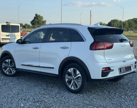 Білий Кіа Niro, об'ємом двигуна 0 л та пробігом 112 тис. км за 19800 $, фото 2 на Automoto.ua