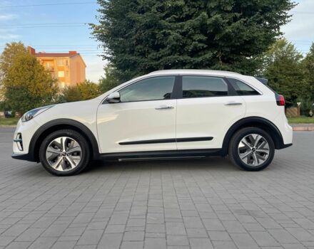 Белый Киа Niro, объемом двигателя 0 л и пробегом 74 тыс. км за 19800 $, фото 5 на Automoto.ua