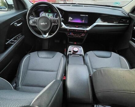 Белый Киа Niro, объемом двигателя 0 л и пробегом 74 тыс. км за 19800 $, фото 10 на Automoto.ua