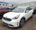 Белый Киа Niro, объемом двигателя 1.8 л и пробегом 90 тыс. км за 14000 $, фото 1 на Automoto.ua