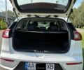 Білий Кіа Niro, об'ємом двигуна 1.6 л та пробігом 106 тис. км за 18000 $, фото 4 на Automoto.ua