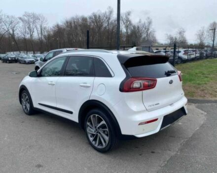 Белый Киа Niro, объемом двигателя 0 л и пробегом 43 тыс. км за 10300 $, фото 3 на Automoto.ua