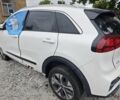 Белый Киа Niro, объемом двигателя 0 л и пробегом 144 тыс. км за 3600 $, фото 1 на Automoto.ua